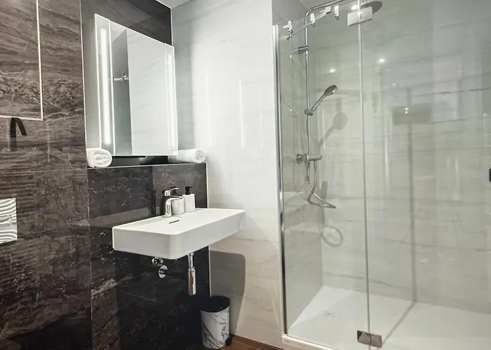 Modern Downtown 公寓